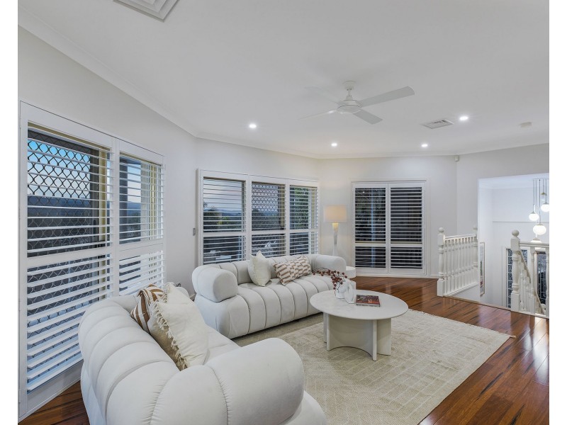2 Cooper Road, Green Point NSW 2251