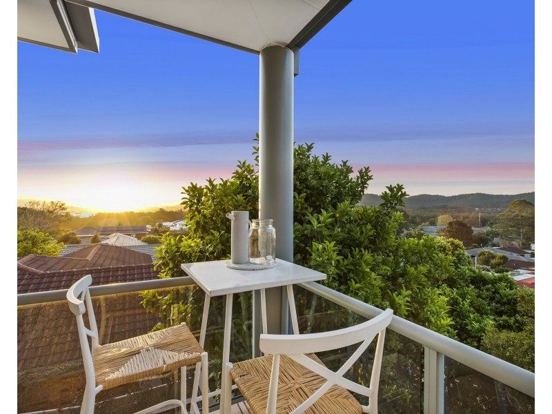 2 Cooper Road, Green Point NSW 2251