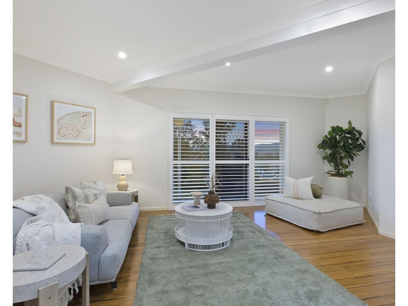 2 Cooper Road, Green Point NSW 2251