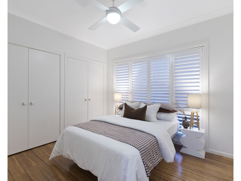 2 Cooper Road, Green Point NSW 2251