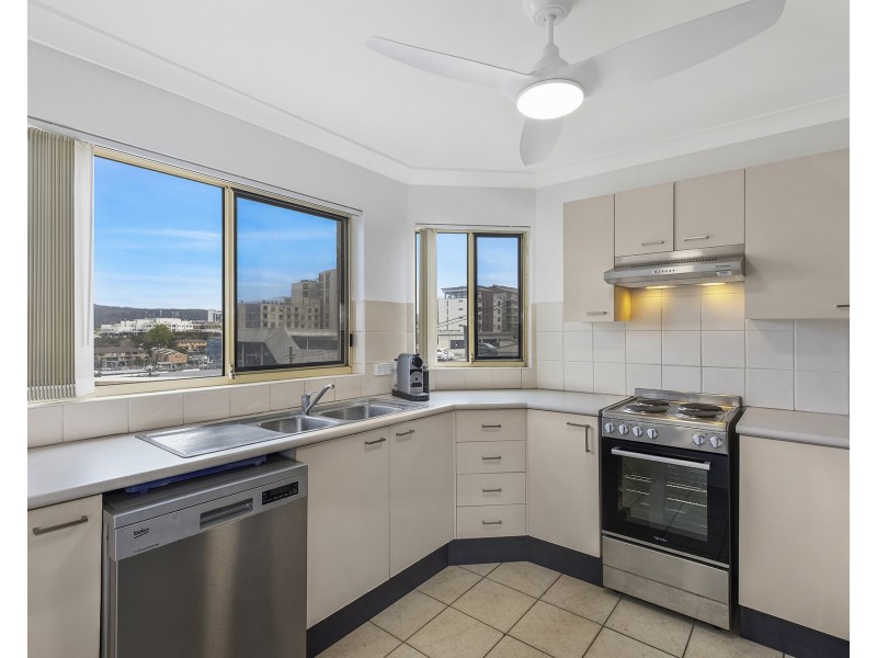 1/145 Faunce Street, Gosford NSW 2250