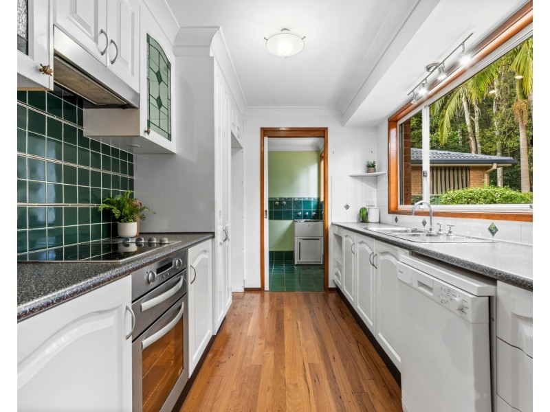 48 Perratt Close, Lisarow NSW 2250