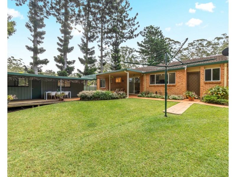 48 Perratt Close, Lisarow NSW 2250