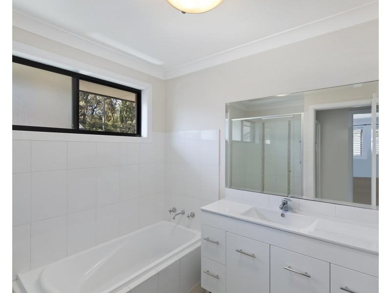 4/889 Pacific Highway, Lisarow NSW 2250