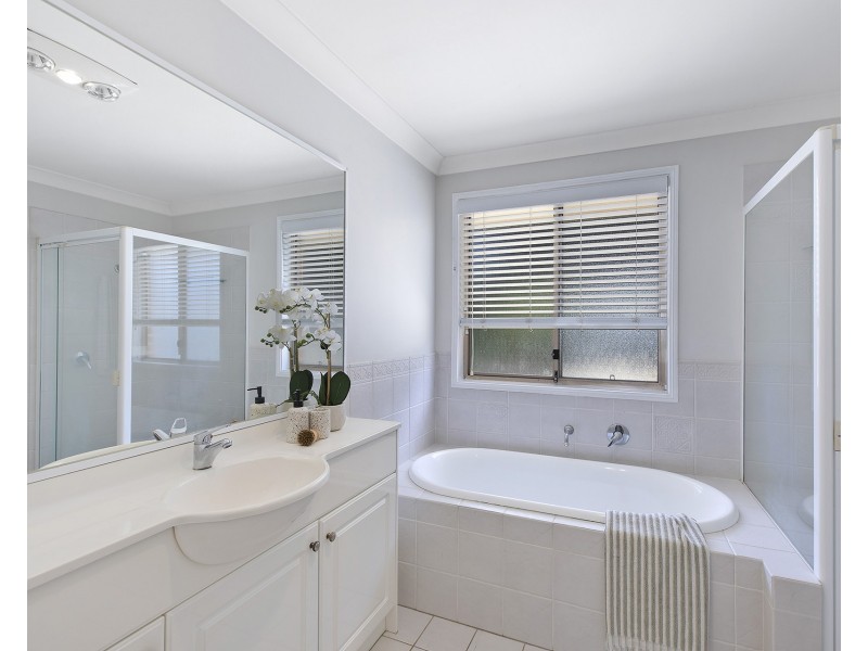 12 Scribbly Gum Crescent, Erina NSW 2250