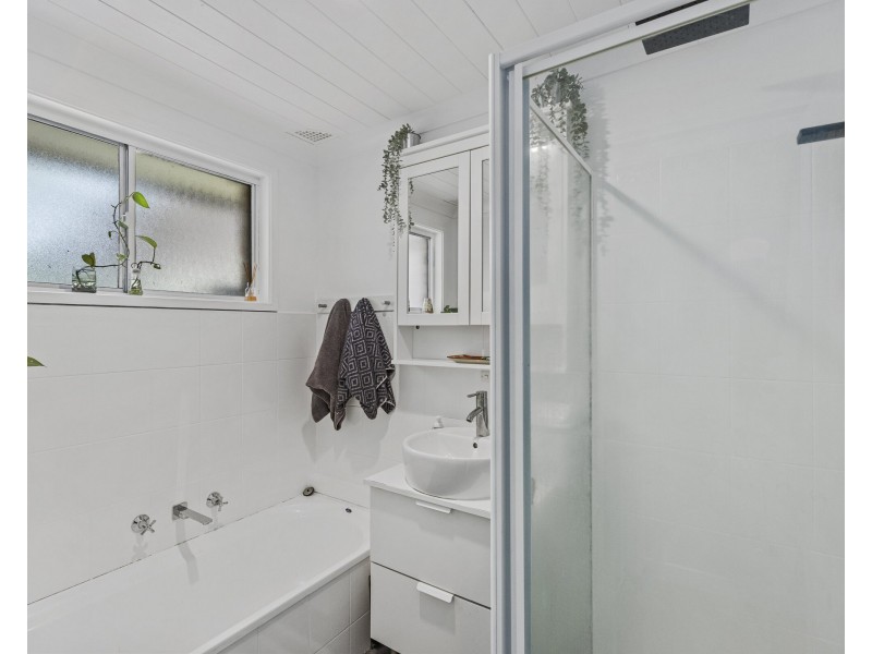 18 Holland Close, Springfield NSW 2250
