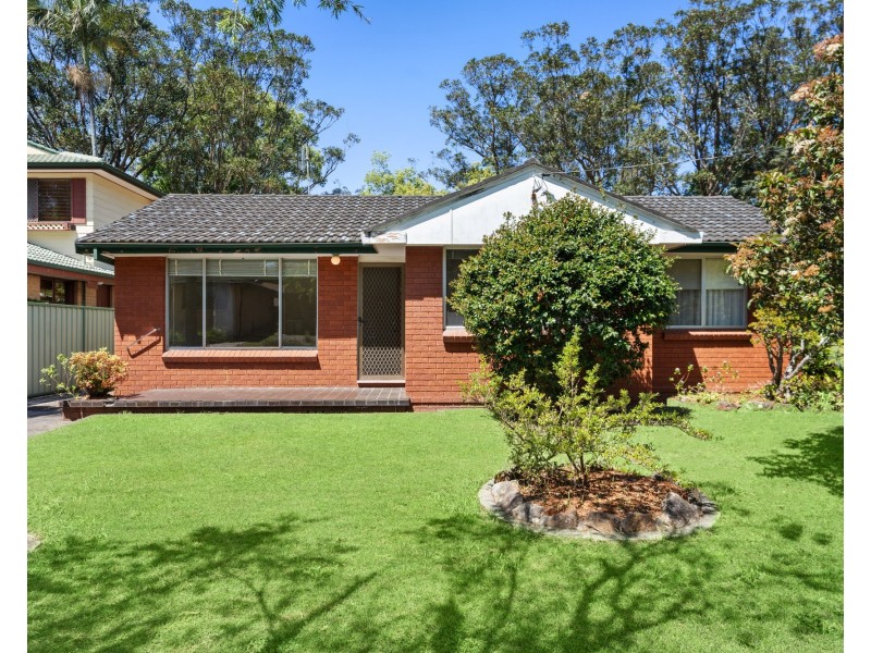12 Wendy Drive, Point Clare NSW 2250