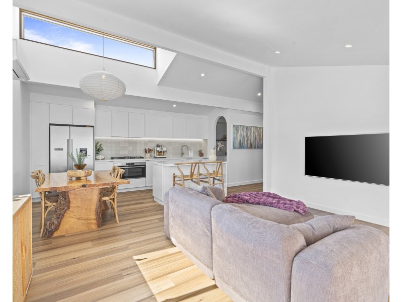23 Premier Way, Bateau Bay NSW 2261