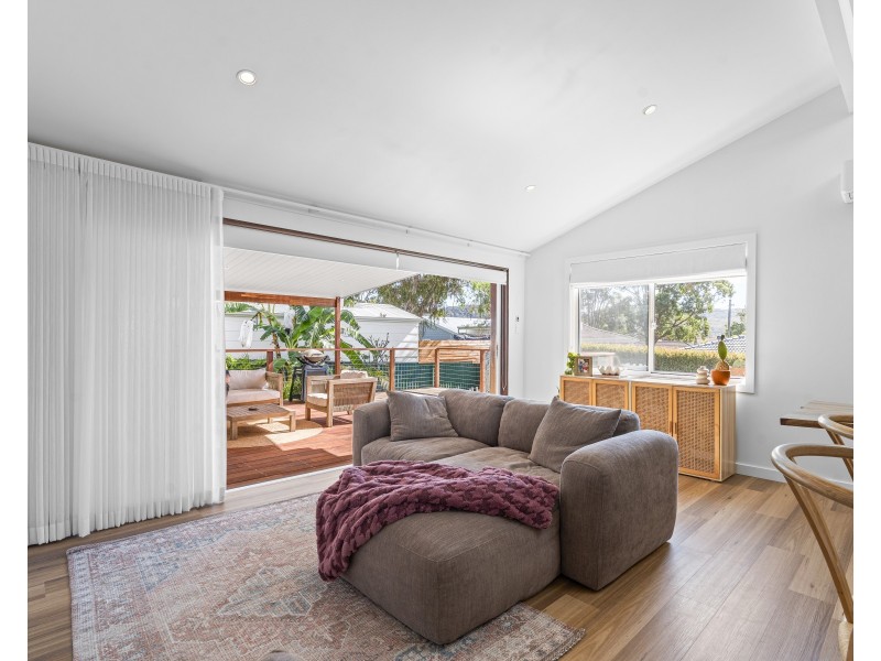 23 Premier Way, Bateau Bay NSW 2261