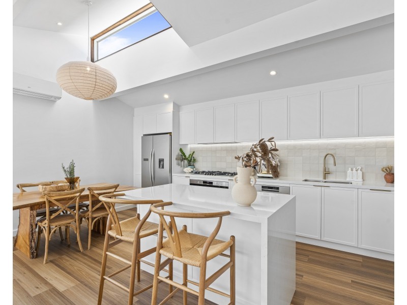23 Premier Way, Bateau Bay NSW 2261
