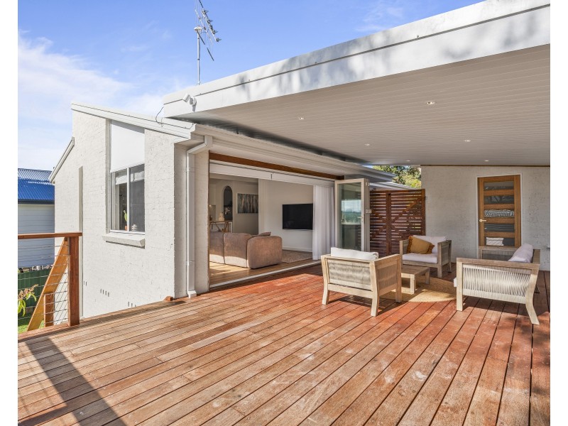 23 Premier Way, Bateau Bay NSW 2261
