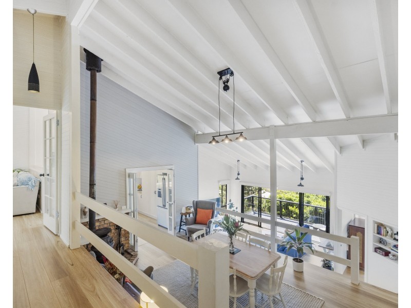 4 Hopetoun Street, Forresters Beach NSW 2260