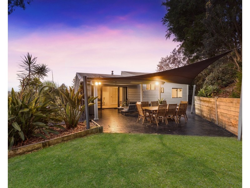 4 Hopetoun Street, Forresters Beach NSW 2260