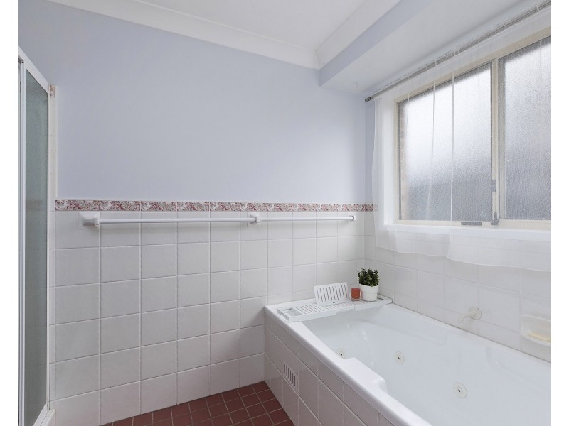 2 Renee Close, Lake Haven NSW 2263