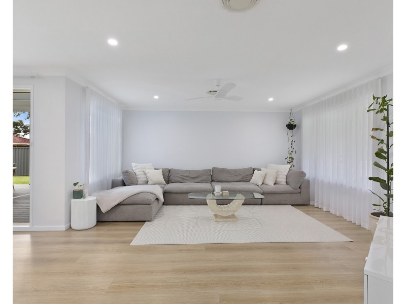 2 Renee Close, Lake Haven NSW 2263