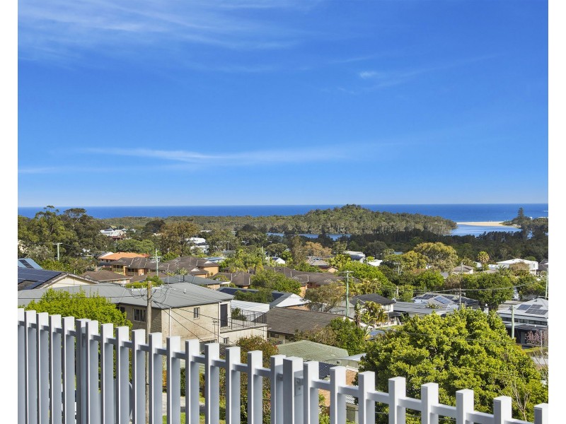 41 Coreen Drive, Wamberal NSW 2260