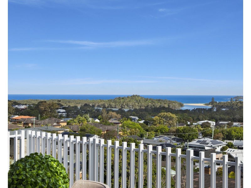 41 Coreen Drive, Wamberal NSW 2260