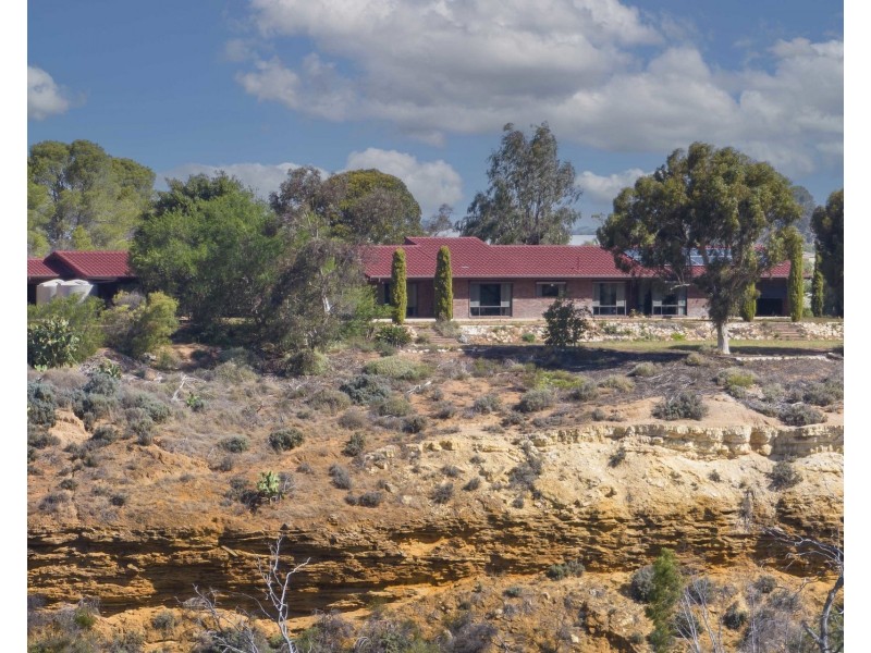 180 Briers Road, Loxton SA 5333