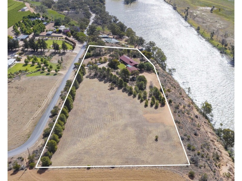 180 Briers Road, Loxton SA 5333