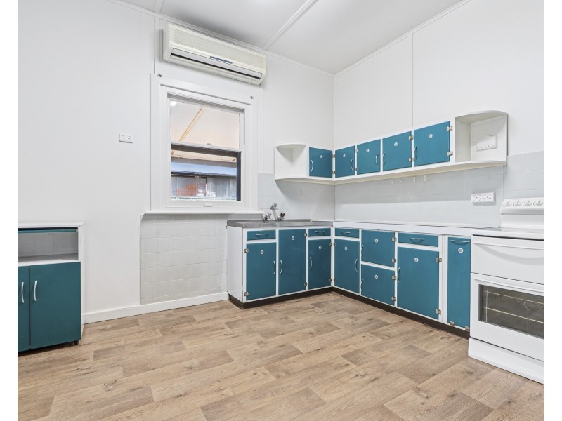 18 Wodonga Avenue, Loxton SA 5333