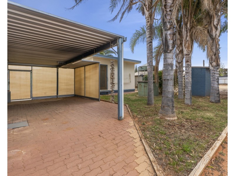 18 Wodonga Avenue, Loxton SA 5333