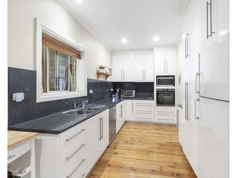 24 Coral Street, Loxton SA 5333