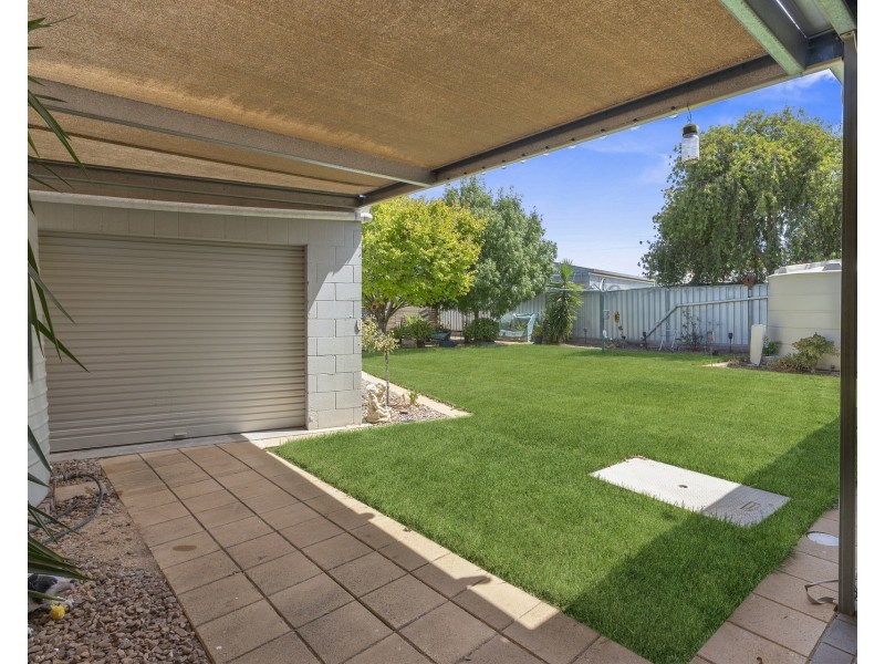 24 Coral Street, Loxton SA 5333
