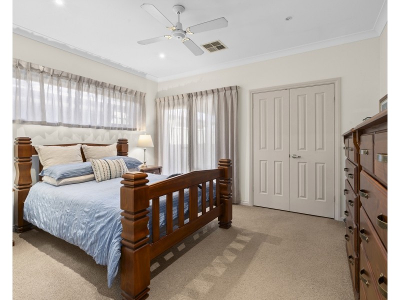 18 McEwen Drive, Loxton SA 5333