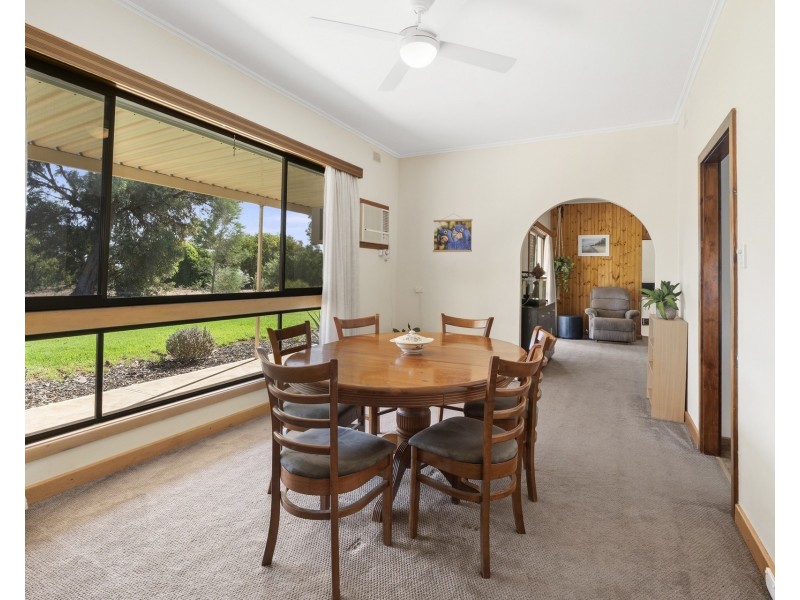 62 Edmondson Road, Loxton SA 5333