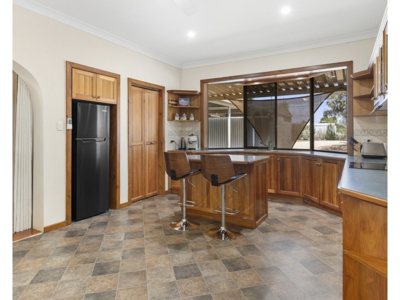 62 Edmondson Road, Loxton SA 5333