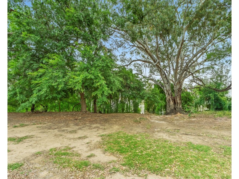 174 Causeway Road, Paringa SA 5340