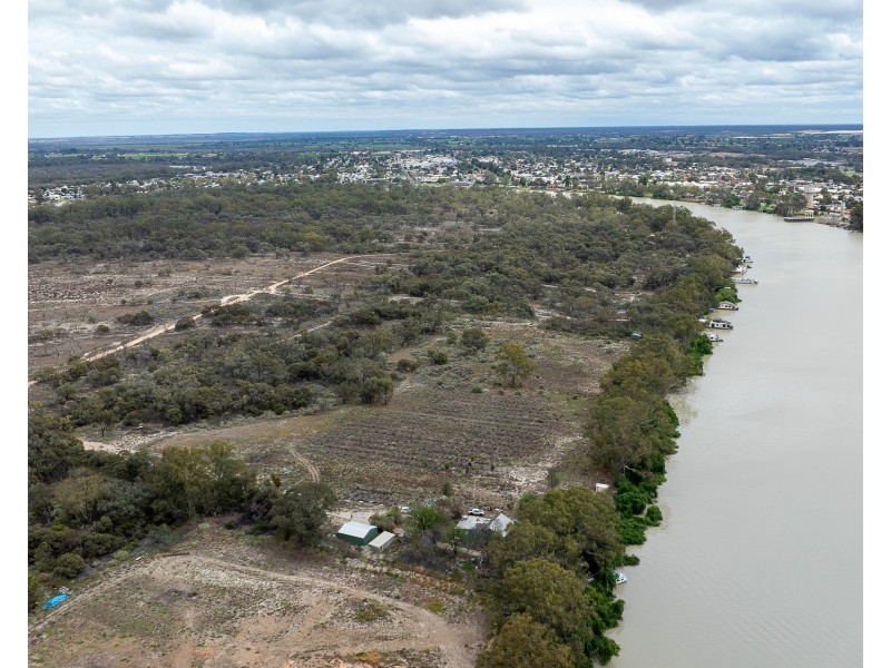 174 Causeway Road, Paringa SA 5340
