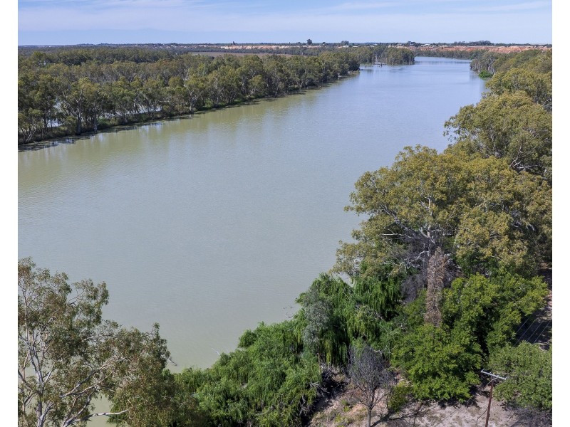 174 Causeway Road, Paringa SA 5340