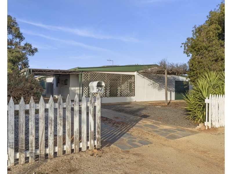 57 Colin Street, Loxton SA 5333