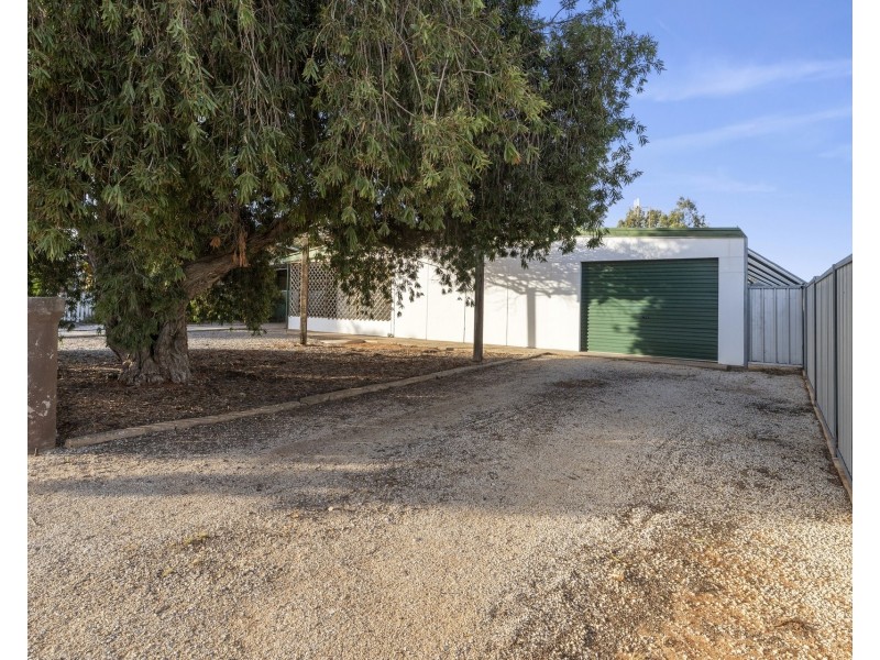 57 Colin Street, Loxton SA 5333