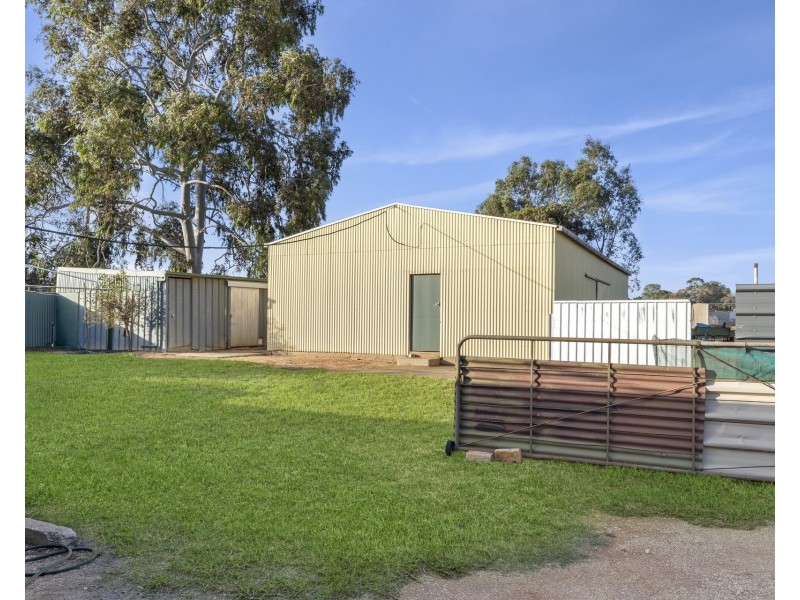 57 Colin Street, Loxton SA 5333