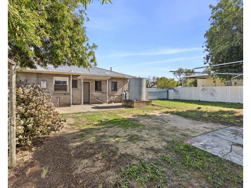 39 Coral Street, Loxton SA 5333