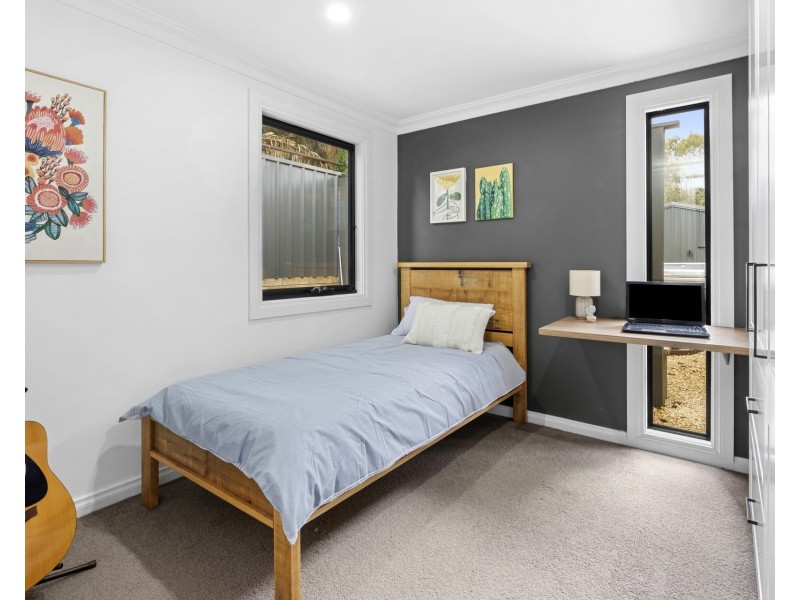 9 Acacia Avenue, Loxton SA 5333