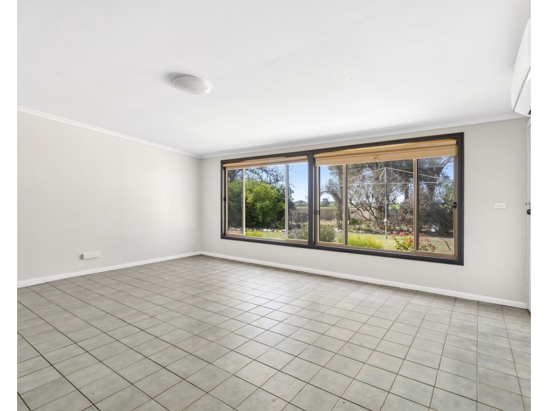 78 Derrick Road, Loxton SA 5333
