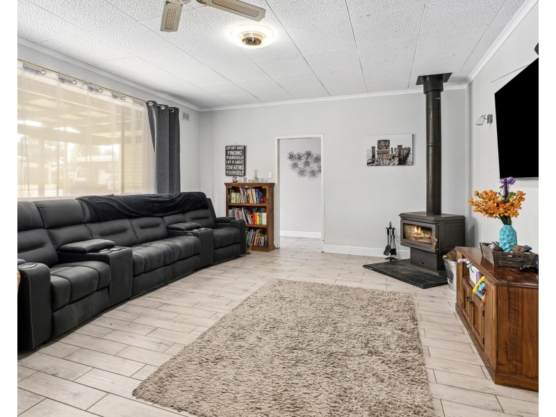 41 Acacia Avenue, Loxton SA 5333