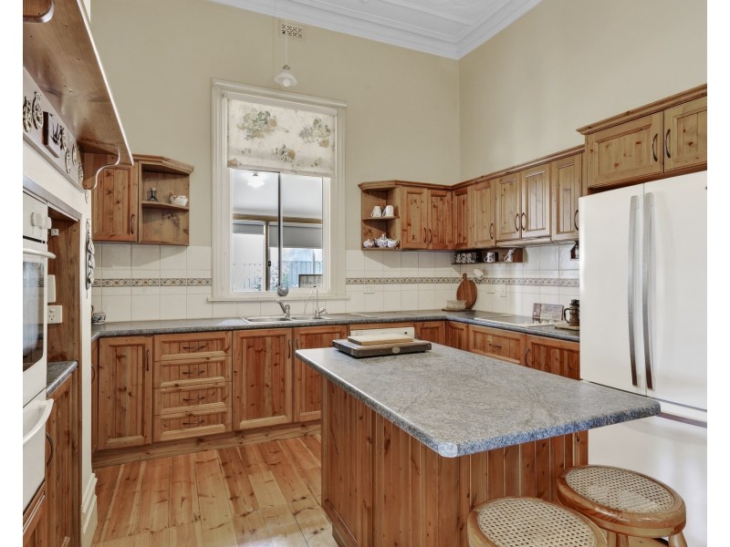 68 East Terrace, Loxton SA 5333