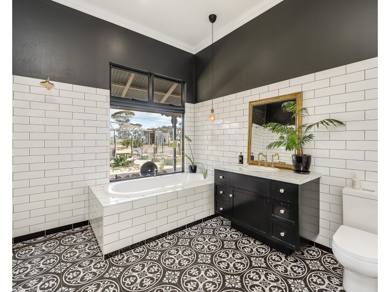 484 Mindarie Road, Loxton SA 5333