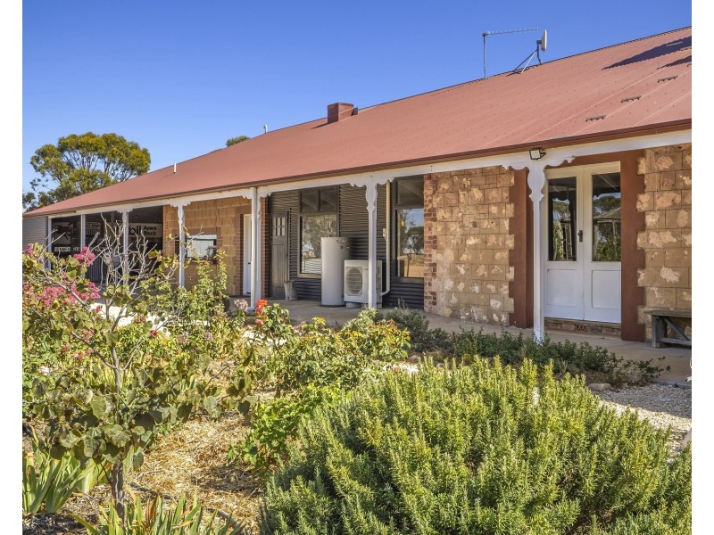 484 Mindarie Road, Loxton SA 5333