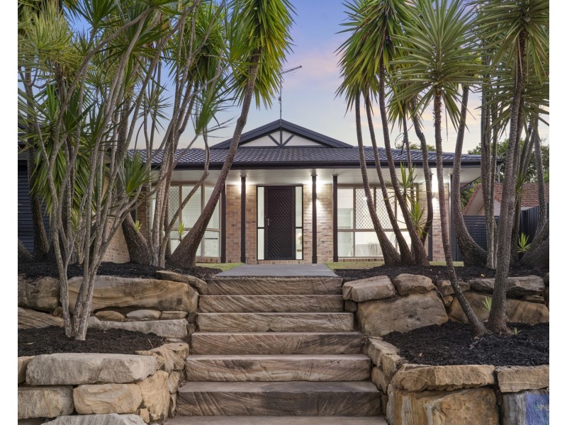 196 Castile Crescent, Edens Landing QLD 4207