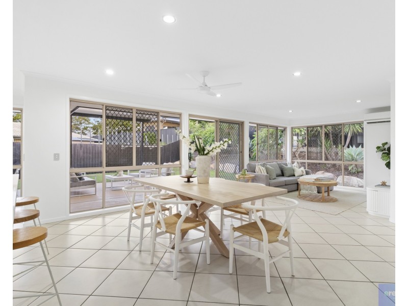 196 Castile Crescent, Edens Landing QLD 4207