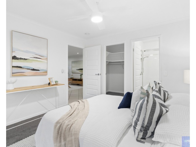 196 Castile Crescent, Edens Landing QLD 4207