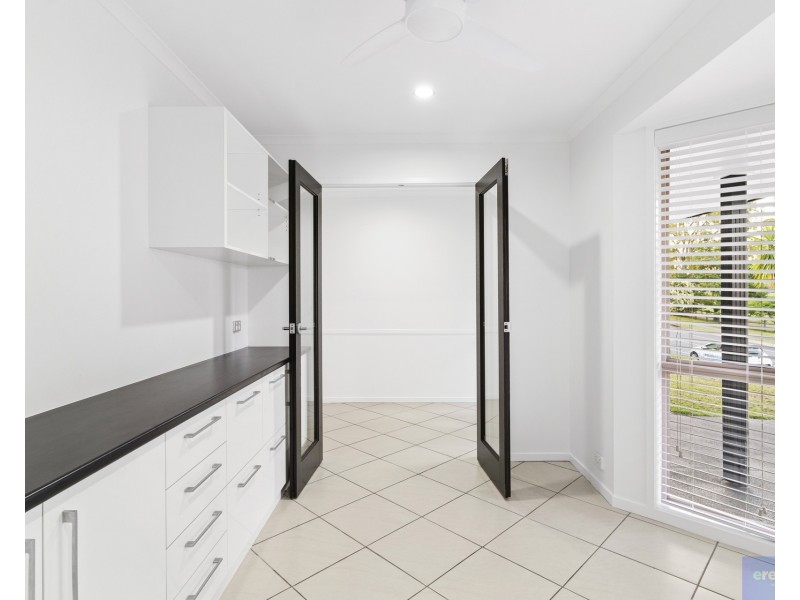 196 Castile Crescent, Edens Landing QLD 4207