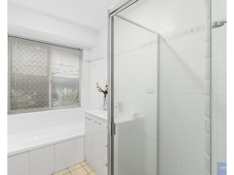 196 Castile Crescent, Edens Landing QLD 4207