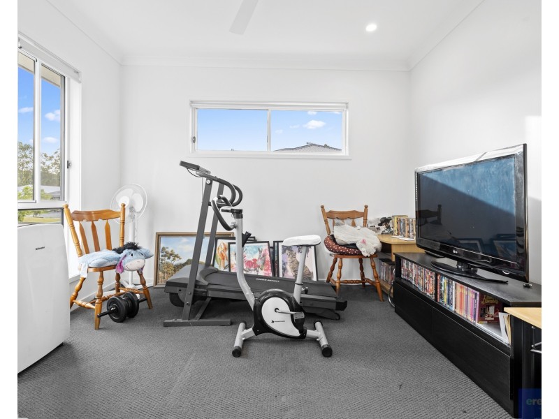 4 Barbossa Street, Park Ridge QLD 4125