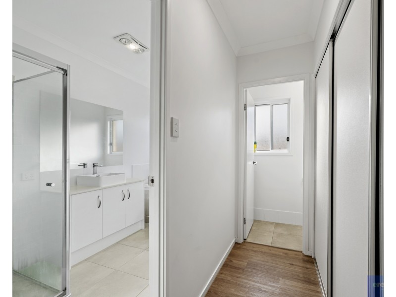 4 Barbossa Street, Park Ridge QLD 4125